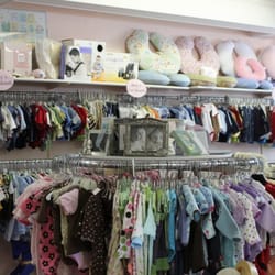 Lollipops - We specialize in the best baby clothes, shoes, hats and accessories, lots of cotton, natural and organic.