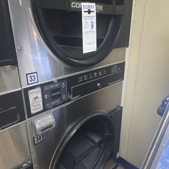 The Oaks Laundry - Laundromat Near Me - Sherman Oaks, California The Oaks Laundry - Laundromat Near Me - Sherman Oaks, California