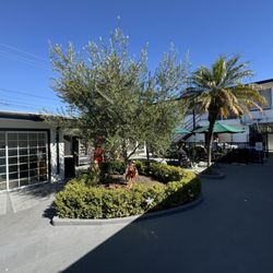 Bay Crest Care Center - Front Patio
