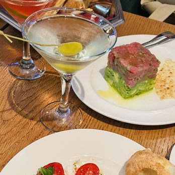 Salotto 31 - Drinks and appetizers - Pizza Near Me - London, XGL Salotto 31 - Drinks and appetizers - Pizza Near Me - London, XGL