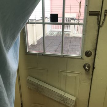 Olde Town Inn - The blinds were broken so the hung a blanket - Hotels Near Me - New Orleans, Louisiana Olde Town Inn - The blinds were broken so the hung a blanket - Hotels Near Me - New Orleans, Louisiana
