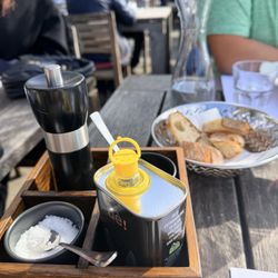 Dieci - Bread service with olive oil and chili oil