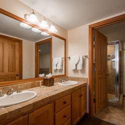 The Caledonian - Deluxe Bathroom