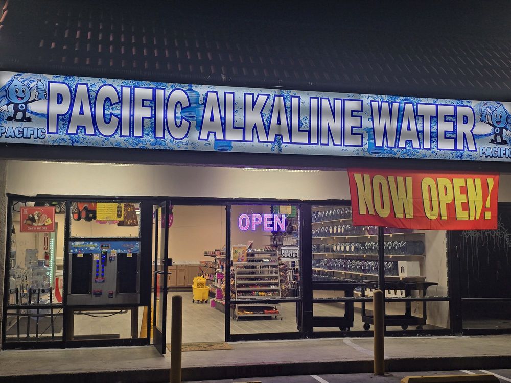 Pacific Alkaline Water Logo