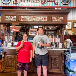 Ole Charlie's Antique Mall
