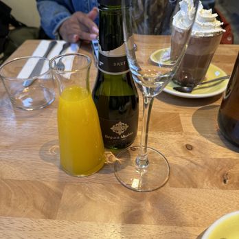 Bakers & Roasters - Mimosas - Breakfast & Brunch Near Me - Amsterdam, New Hampshire