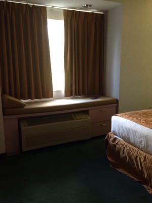 CenterWay Hotel by null