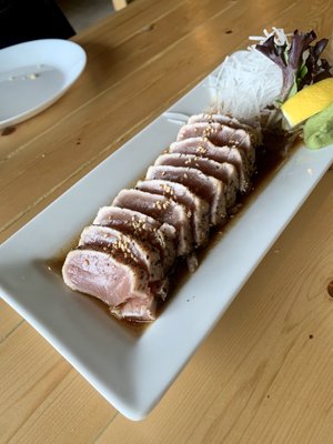 Bistro Isakaya by null