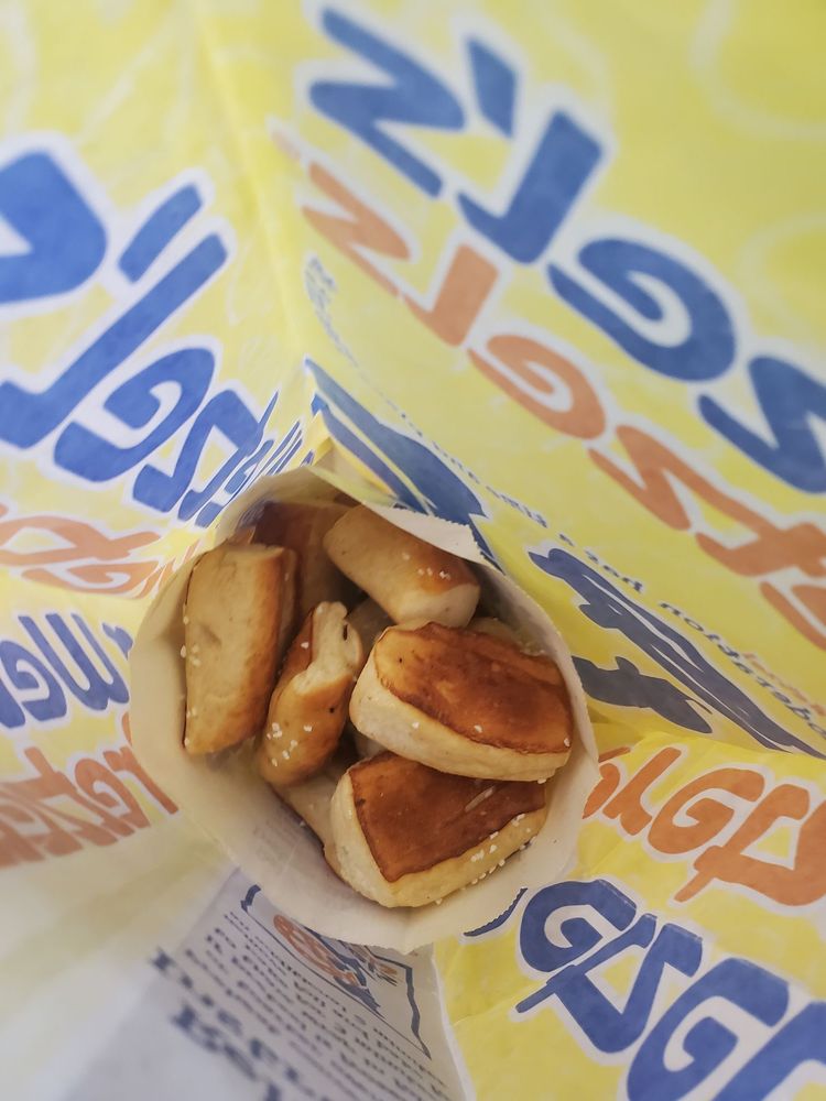 WETZEL’S PRETZELS 47 Photos & 22 Reviews 6464 N Decatur Blvd, Las