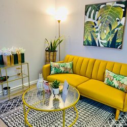 The Chic Beauty Lounge