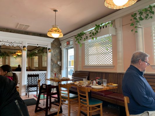 Table Talk Restaurant by null