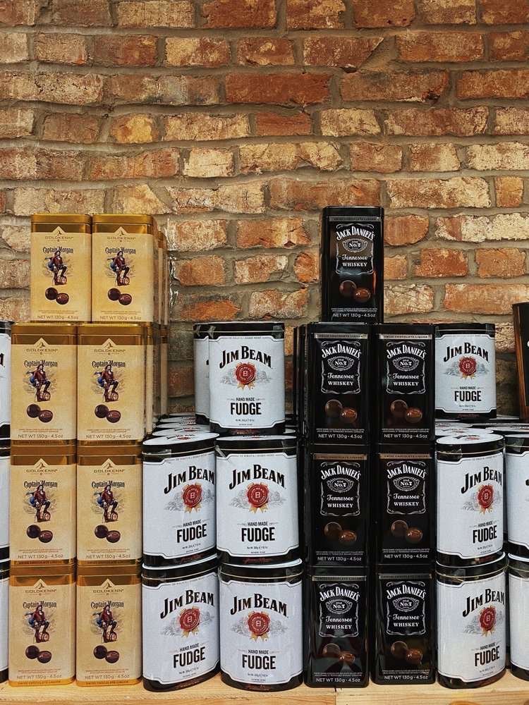 BEALE SWEETS SUGAR SHACK 73 Photos & 43 Reviews 156 Beale St