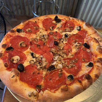 LouEddie's Pizza - Pepperoni, mushrooms & olives - Pizza Near Me - Skyforest, California LouEddie's Pizza - Pepperoni, mushrooms & olives - Pizza Near Me - Skyforest, California