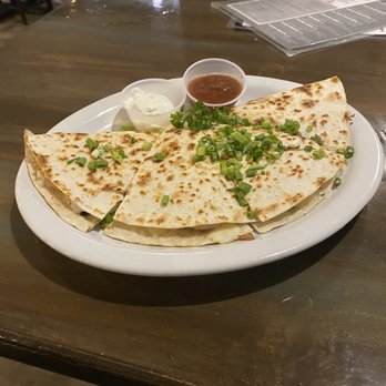 Dewey's Restaurant and Bar - Sandwiches Near Me - Moab, Utah