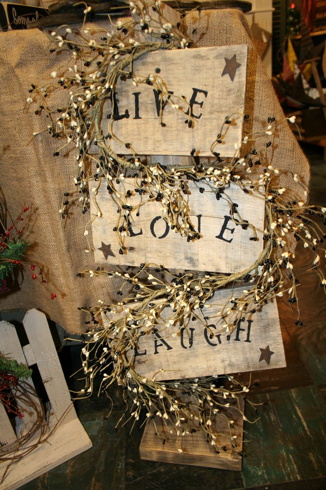 TREASURED MOMENTS 38 Photos 320 Honeyville Ave, Stanley, Virginia