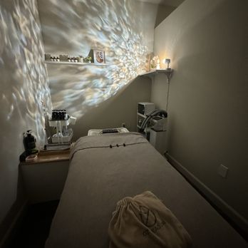OZ Head Spa - Skin Care Near Me - La Habra, California OZ Head Spa - Skin Care Near Me - La Habra, California