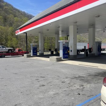 Morton Plaza and Rest Stop - Rest Stops Near Me - Eskdale, West Virginia