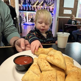Danny Boys - Garlic bread arrived just in time. - Pizza Near Me - Sandusky, Ohio