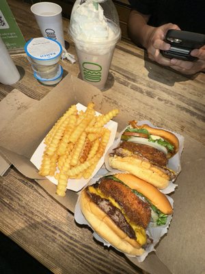 Shake Shack Del Mar by null