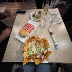 Mona’s Taqueria