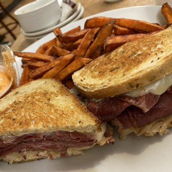 Colony Diner & Restaurant - Diners Near Me - Wallingford, Connecticut Colony Diner & Restaurant - Diners Near Me - Wallingford, Connecticut