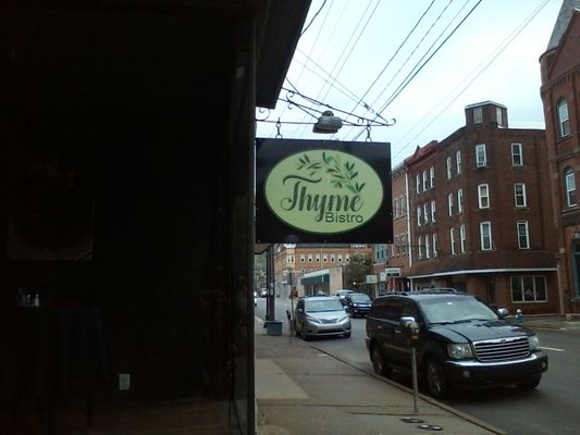 Thyme Bistro by null