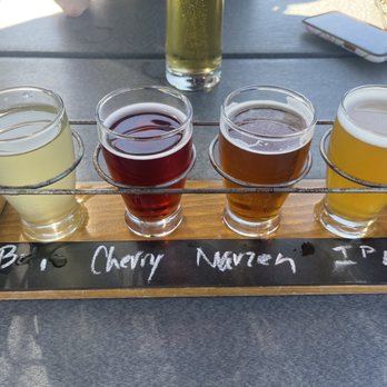 Burning Blush Brewery - Beer flight - Breweries Near Me - Mills River, North Carolina