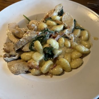 Lucky's Steak House - Gnocchi Carbonara Grilled chicken, smoked bacon, sage, spinach, and parmesan garlic cream sauce. - Steakhouses Near Me - Bay City, Michigan