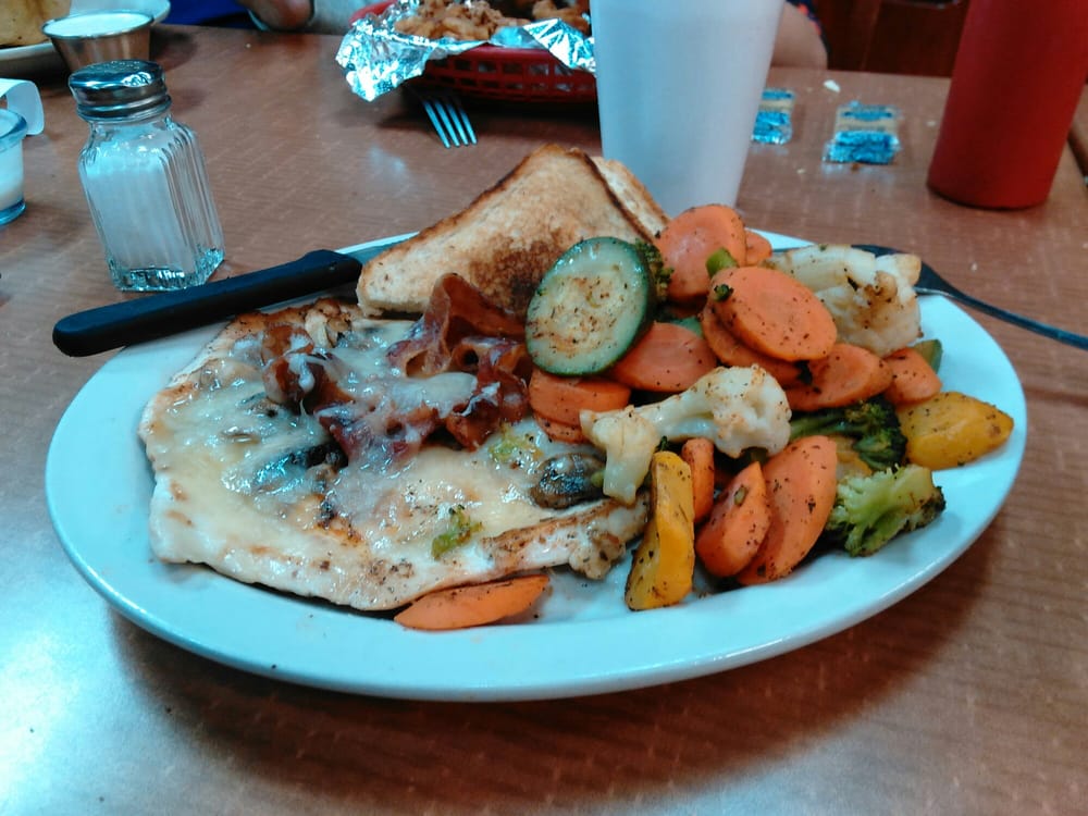 Banderas Steakhouse, El Dorado Roadtrippers