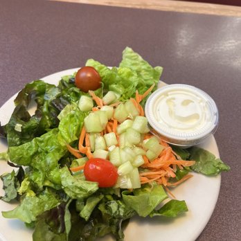 Bienvenidos Restaurant - Their salads are always so very fresh!! - American Near Me - Holbrook, Arizona Bienvenidos Restaurant - Their salads are always so very fresh!! - American Near Me - Holbrook, Arizona