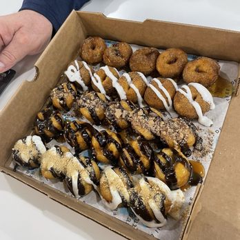 Sugar Llamas - Rockwall - 25 Donuts - Donuts Near Me - Heath, Texas