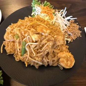 Aroy Thai Bistro - Pad Thai with shrimp - Thai Near Me - Hercules, California