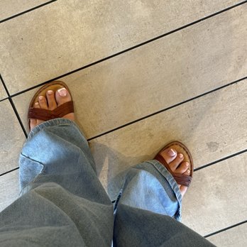 Lexi Nail Spa - Pedicure by Dong - Nail Salons Near Me - Elk Grove, California