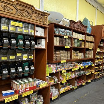 Diamond Fresh Farmers Market - 8/21/24 Nuts, coffee, honey - Farmers Market Near Me - Walnut, California Diamond Fresh Farmers Market - 8/21/24 Nuts, coffee, honey - Farmers Market Near Me - Walnut, California