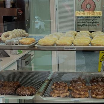 The Donut House - Donuts Near Me - Fort Mill, South Carolina The Donut House - Donuts Near Me - Fort Mill, South Carolina