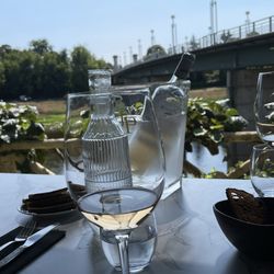 Au Fil De L'eau