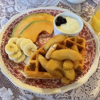 Julian Gold Rush Hotel - Belgian waffles, yogurt and fruit - Hotels Near Me - Julian, California Julian Gold Rush Hotel - Belgian waffles, yogurt and fruit - Hotels Near Me - Julian, California