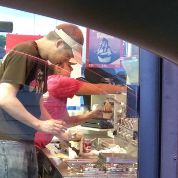 Frostie Freeze - Ice Cream & Frozen Yogurt Near Me - Janesville, Wisconsin