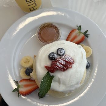 Fluffy Fluffy Dessert Cafe - Signature Soufflé Pancakes - Desserts Near Me - Orlando, Florida Fluffy Fluffy Dessert Cafe - Signature Soufflé Pancakes - Desserts Near Me - Orlando, Florida