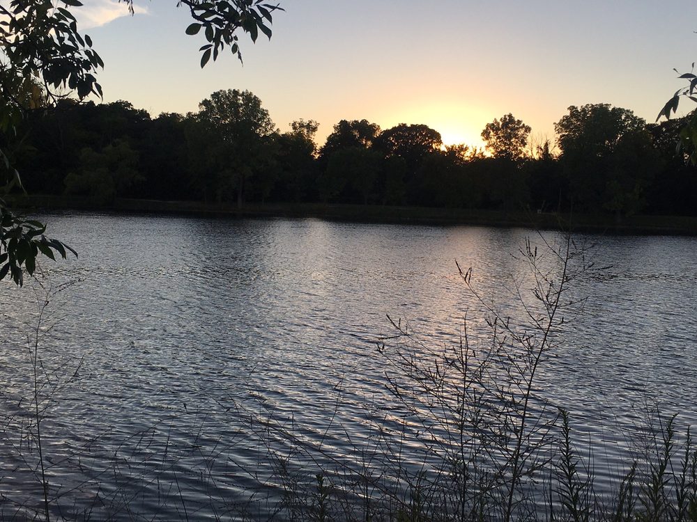 BELLEAU LAKE FOREST PRESERVE Updated October 2024 16 Photos 2200