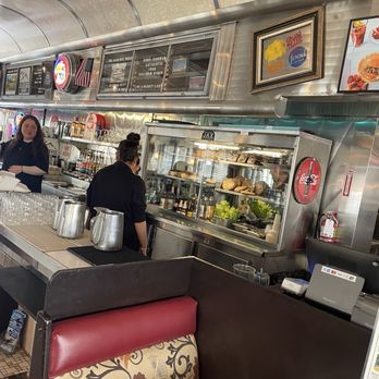 Jax At The Tracks - Diners Near Me - Truckee, California