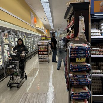 Ralphs - Loser employee - Grocery Near Me - Culver City, California Ralphs - Loser employee - Grocery Near Me - Culver City, California