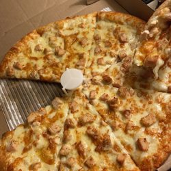 Fellinis Pizzeria - 14" pizza with garlic white sauce and chicken
