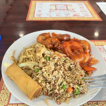 Mei Wei Chinese Restaurant - Sweet and Sour Shrimp, Chicken Fried Rice, Pork Fried Rice and Egg Roll - Chinese Near Me - Modesto, California Mei Wei Chinese Restaurant - Sweet and Sour Shrimp, Chicken Fried Rice, Pork Fried Rice and Egg Roll - Chinese Near Me - Modesto, California