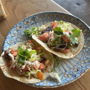 Palette 22 - LEBANESE SPICED CARNITAS TACOS - Bars Near Me - Arlington, Virginia Palette 22 - LEBANESE SPICED CARNITAS TACOS - Bars Near Me - Arlington, Virginia