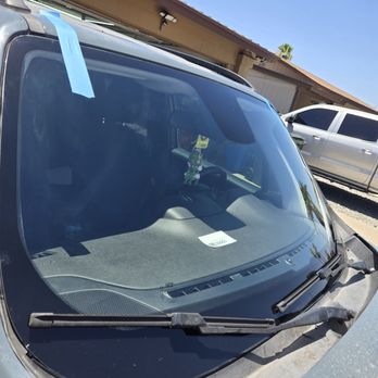 Expert Auto Glass Repair - Windshield Installation & Repair Near Me - Phoenix, Arizona Expert Auto Glass Repair - Windshield Installation & Repair Near Me - Phoenix, Arizona