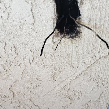 LEO Electrical - Burnt outlet - Electricians Near Me LEO Electrical - Burnt outlet - Electricians Near Me