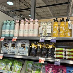 MOM’s Organic Market - Easter delights 2024