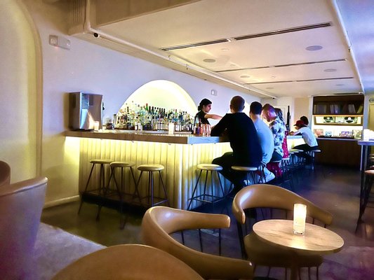 Bar 1912 by null