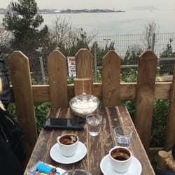 Küçük Moda Çay Bahçesi